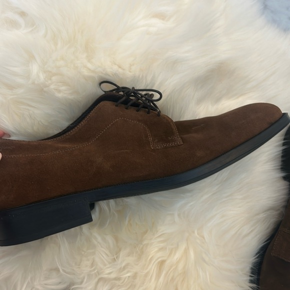 FERRAGAMO Men’s Brown Suede Lace-Up Shoes 8 - Picture 6 of 10